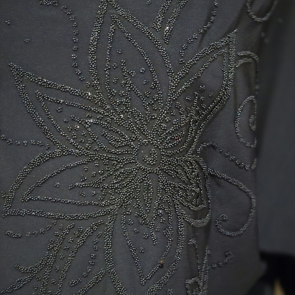 Bleeker & McDougal Elegant Embroidered Short Sleeve Black Women's Top Size L - Picture 3 of 6